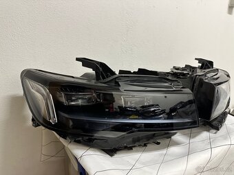 Cadillac Escalade světla - 3