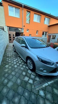 Ford Focus 3 Hatchback - 3