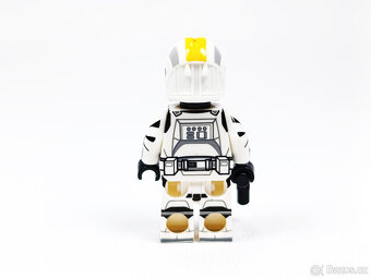 Custom LEGO Star Wars minifigurka Phase 1 Clone Pilot - 3