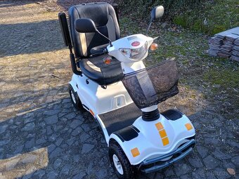 Elektrický vozík pro seniory. - 3