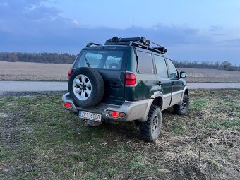 Nissan Terrano - 3