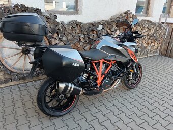 KTM 1290 SUPER DUKE GT - 3