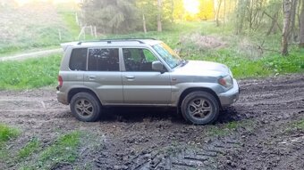 Pajero Pinin - 3