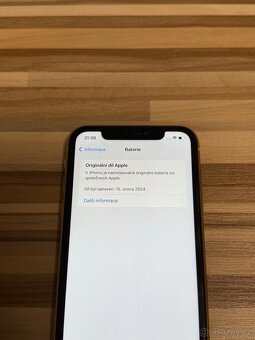 iPhone XR Yellow – 128 GB – na opravu nebo na díly
- 3