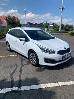 Kia Ceed JD 1.6 GDI 99KW Kombi TOP 2018 - 3