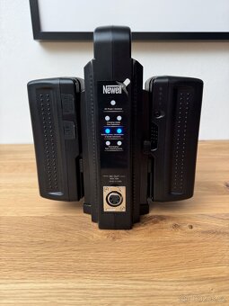 Duální V-mount nabíječka + XLR DC OUT - 3