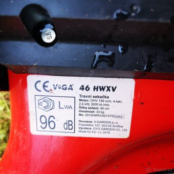 Prodám benzínovou sekačku VeGA 51 HWXV s pojezdem - 3