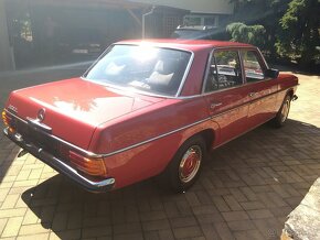 Mercedes Benz W 115 200D, A Mercedes W115 2,3 benzin - 3