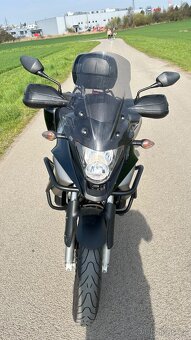 Honda VFR 800 Crossrunner - 3