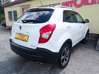 SsangYong Korando 2.0i e-XGi LPG/1MAJ/VYHŘEV - 3