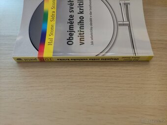 Kniha Obejměte svého vnitřního kritika - 3