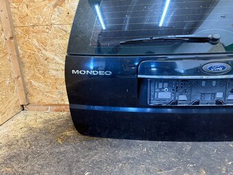 PÁTÉ DVEŘE KUFRU FORD MONDEO MK3 KOMBI - 3