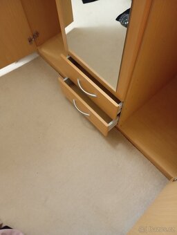 Prodám dvojitou skříň - 3