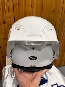 Nová helma airoh GP 550 S bílá lesklá 2021, vel. L (59 - 60) - 3