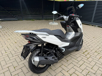 Voge SR1 125i GT - bílý - 3