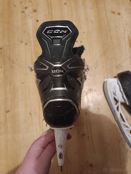 Hokejové brusle - 3