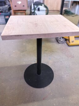 Kavárenský stolek - 3