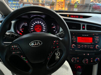 KIA ceed 1.4 Benzín - 3