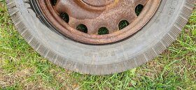 2xdisk rozmer 3x16 jeden s pneumatikou a 3,25x16 - 3