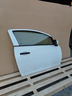 Pravé dveře Opel Corsa D rv. 2010 - 3