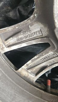Alu BMW r17 originál obuté na 225/55r17 - 3