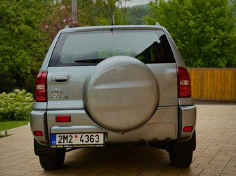 Toyota RAV-4 2.0 VVT-I benzín 110 KW 4x4 39 TKM - 3