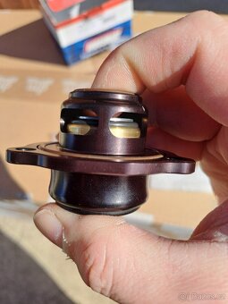 Turbosmart TS-0203-1261 pístový recirkulační ventil turba - 3