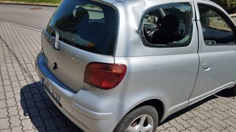 Toyota Yaris 1.0 VVti Klima Model 2004///Havarovaná/// - 3