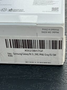 Nový chytrý náramek Samsung Galaxy FIT 3 SM-R390 černý - 3