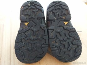 Adidas vel. 20 - 3