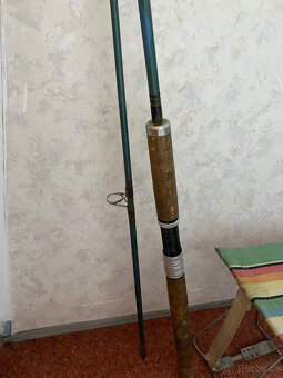 Starý prut s rozkládací židličkou - 3