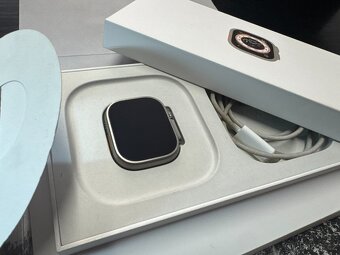 Apple Watch Ultra 49mm Titanium, komplet balení, záruka - 3