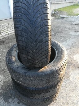 225/60R18 - 3