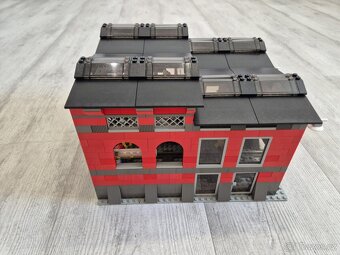 LEGO 10027 VLAK 9V - Train Engine Shed - 3