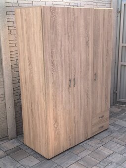 Prodám šatní skříň - 3