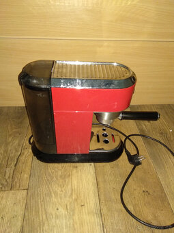 Prodám plně funkční kávovar Delonghi EC680.R - 3