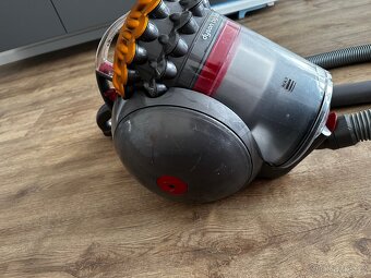 Dyson big ball multi floor 2 - 3