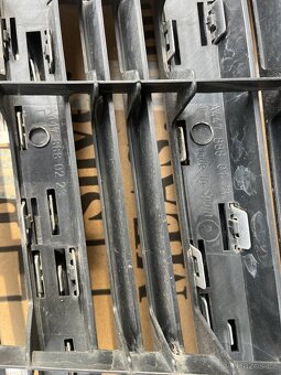 MASKA MERCEDES V447 - 3