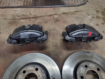 Přední brzda Audi A5 320mm - 3