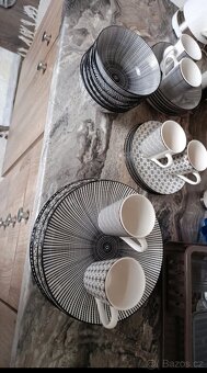 Jídelní servis 29ks porcelán - 3