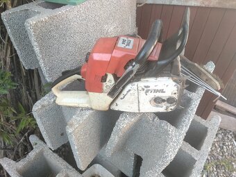 Motorová pila stihl 044 - 3