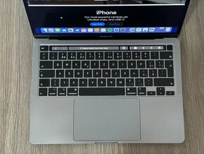 Apple MacBook Pro 13” Touch Bar 2020 | 16GB RAM | 256 GB SSD - 3
