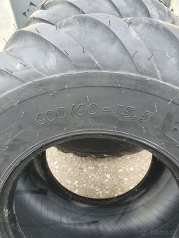 Pneu BKT 400 / 60 - 15,5 - 3