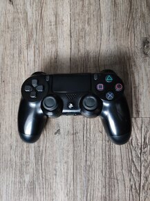 PlayStation 4 500 GB - 3
