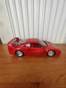 Bburago 1/18 - 3