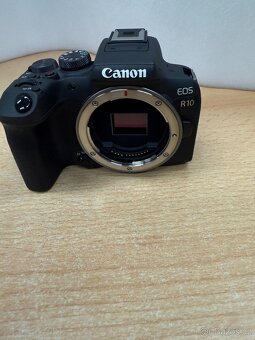 Prodam fotak CANON R10 - 3