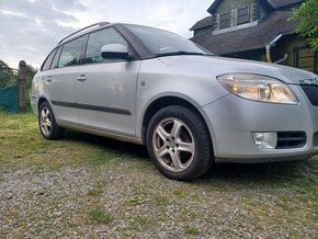 Škoda Fabia 2 kombi 1.4 16v 63kw r.2009 - 3