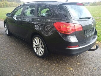 Opel Astra 2.0 Cdti Sports Tourer kombi automat - 3