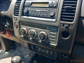 Nissan navara pathfinder 2.5 - 3