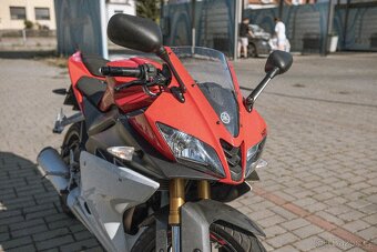 Yamaha YZF-R125 - 3